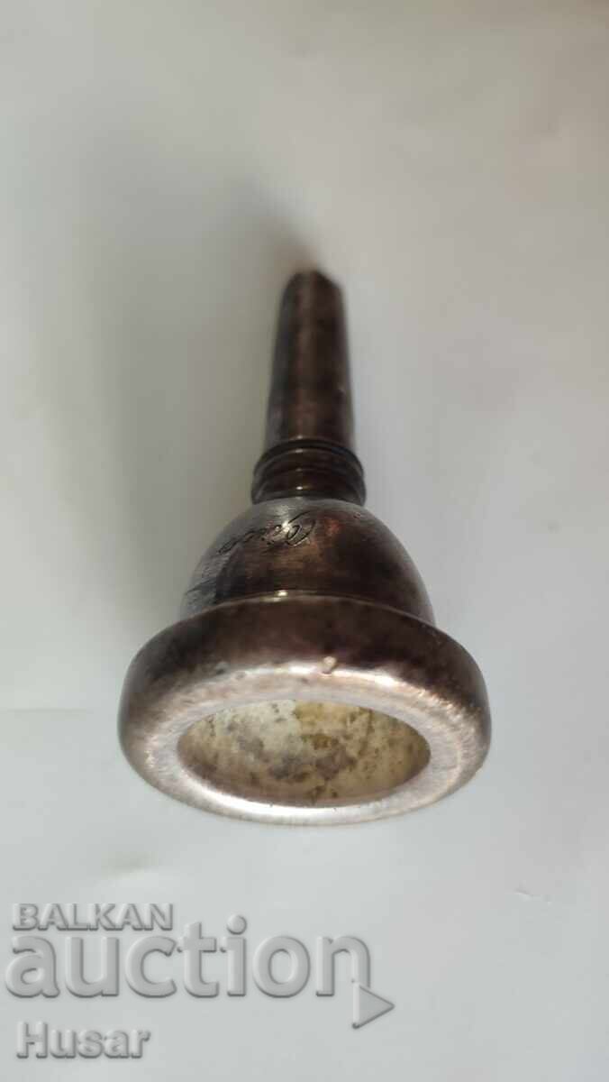 Licitație Vechi piesa bucala argintata pentru instrument de suflat