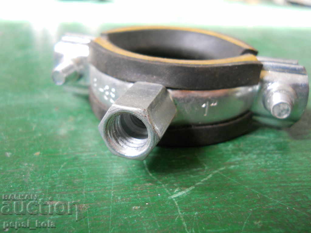 Auction Clamp with rubber ring for pipes - 31-38 mm / 1 inch Auction Clamp with rubber ring for pipes - 31-38 mm / 1 inch