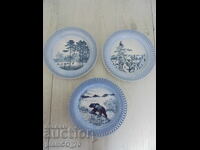№*8252 Trei farfurii decorative vechi / panouri
