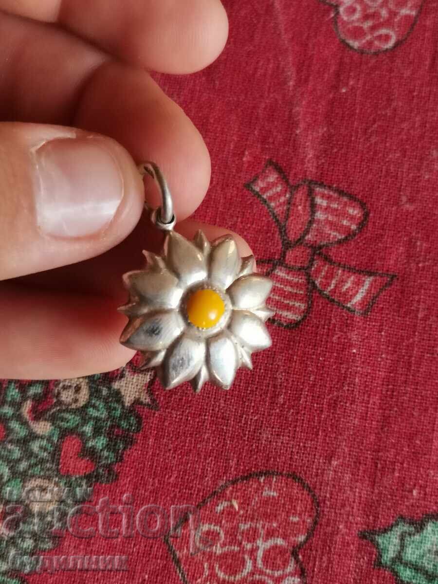 Auction Silver Pendant. I'm launching over 100 Auctions. View (or See) Auction Silver Pendant. I'm launching over 100 Auctions. View (or See)