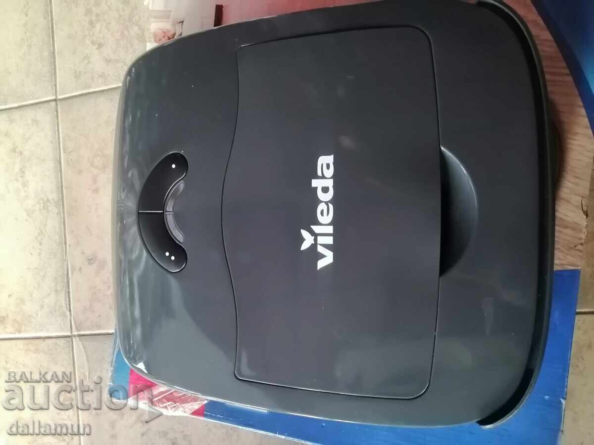 Прахосмукачка робот с цена 50.00 лв. | € 25.56