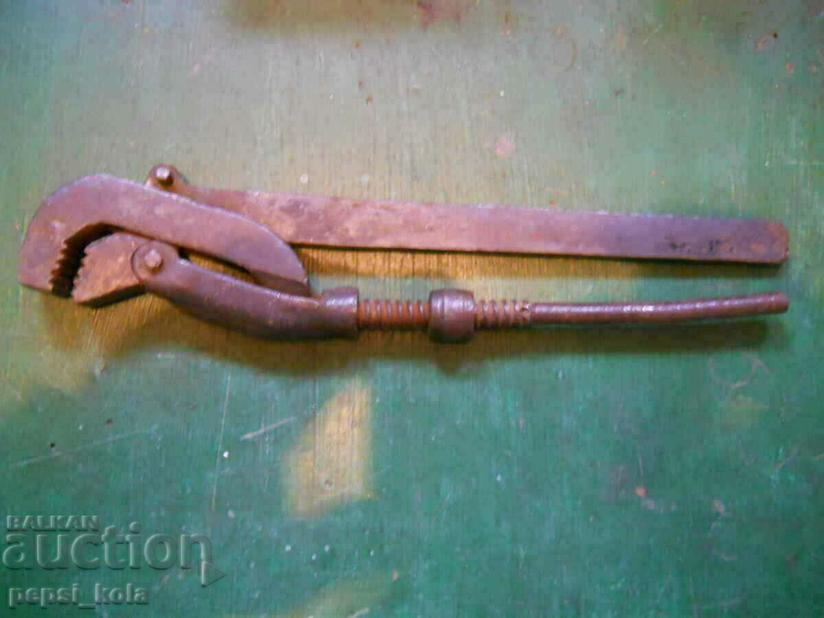 Star pipe wrench Star pipe wrench