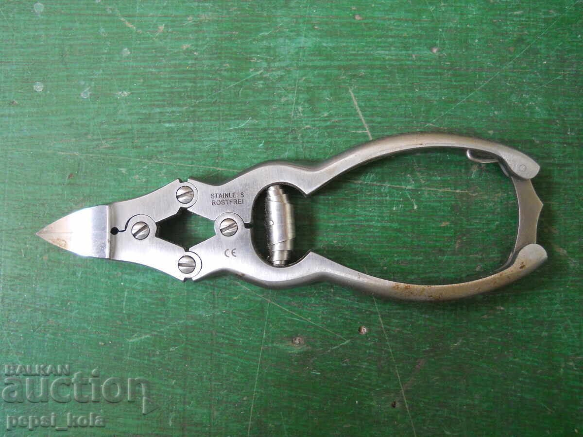 Professional Nail Clippers for Manicure and Pedicure "Rostfrei"