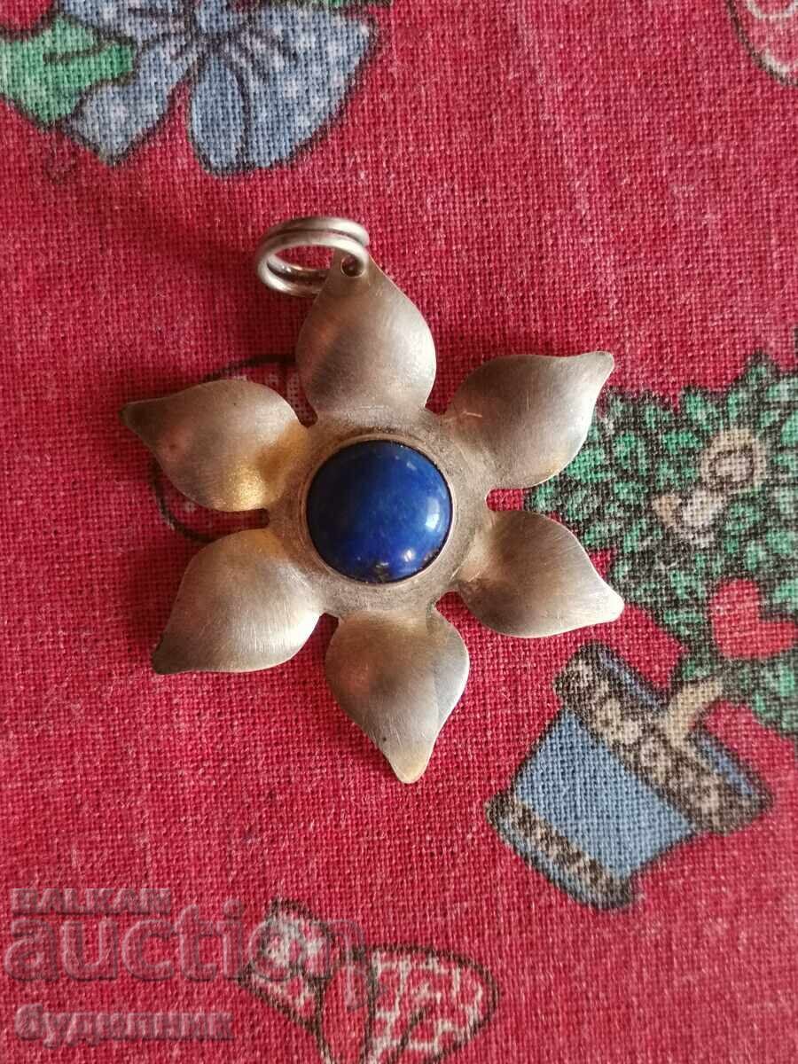 Solid Silver Pendant. I'm listing over 100 Auctions. Take a look with price 28.99 BGN | € 14.82 Solid Silver Pendant. I'm listing over 100 Auctions. Take a look with price 28.99 BGN | € 14.82