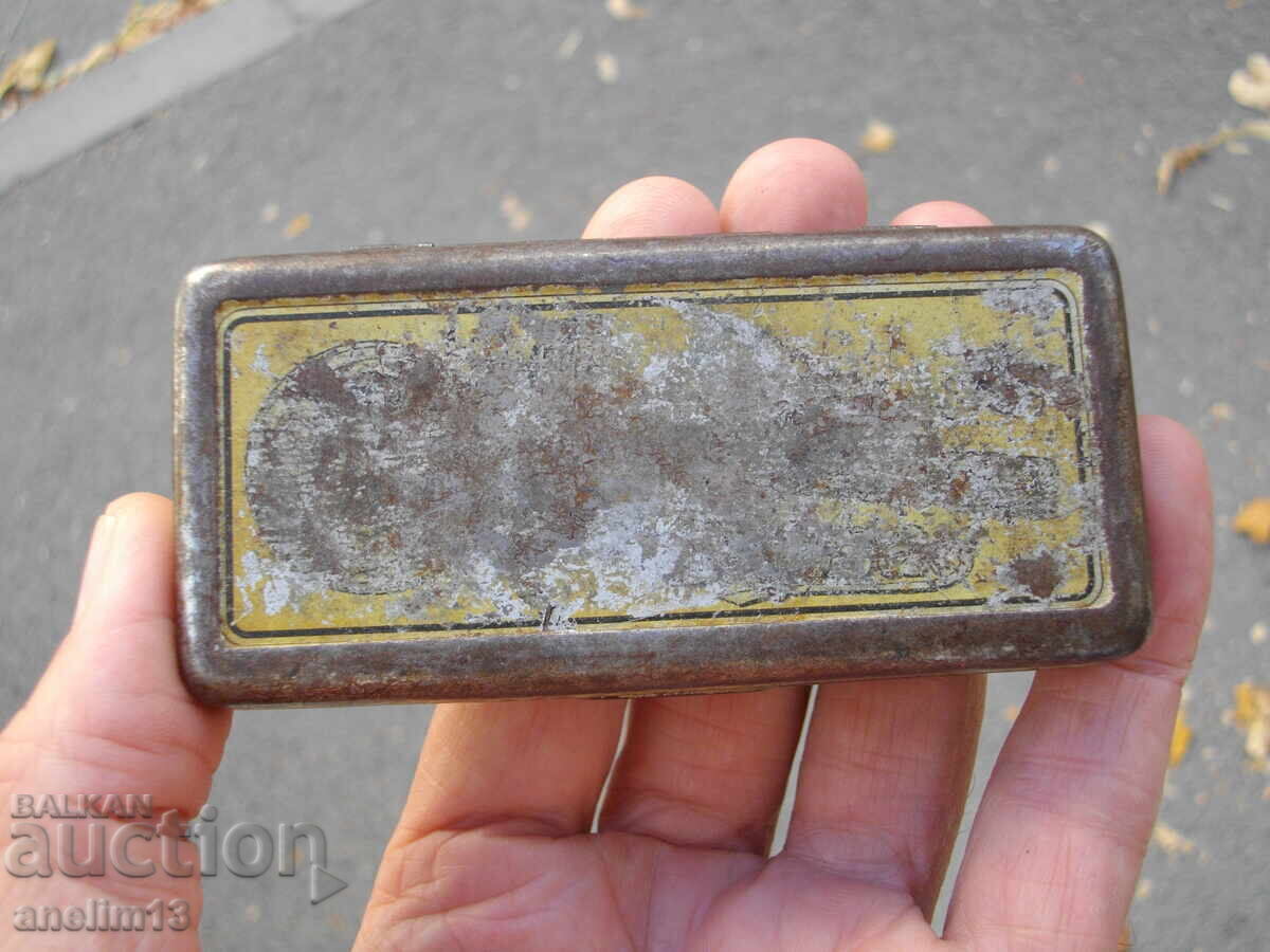 Доставка на СТАРА БРОНЗОВА САМОБРЪСНАЧКА