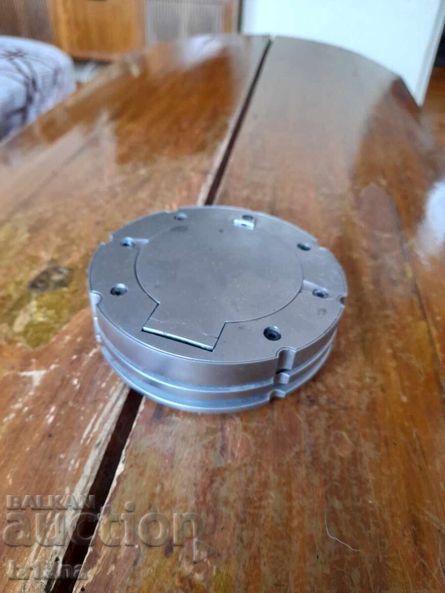 Παλιό τασάκι Marlboro με τιμή 27.00 BGN | € 13.80