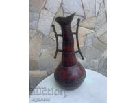 VAZĂ METAL ORNAMENTATĂ