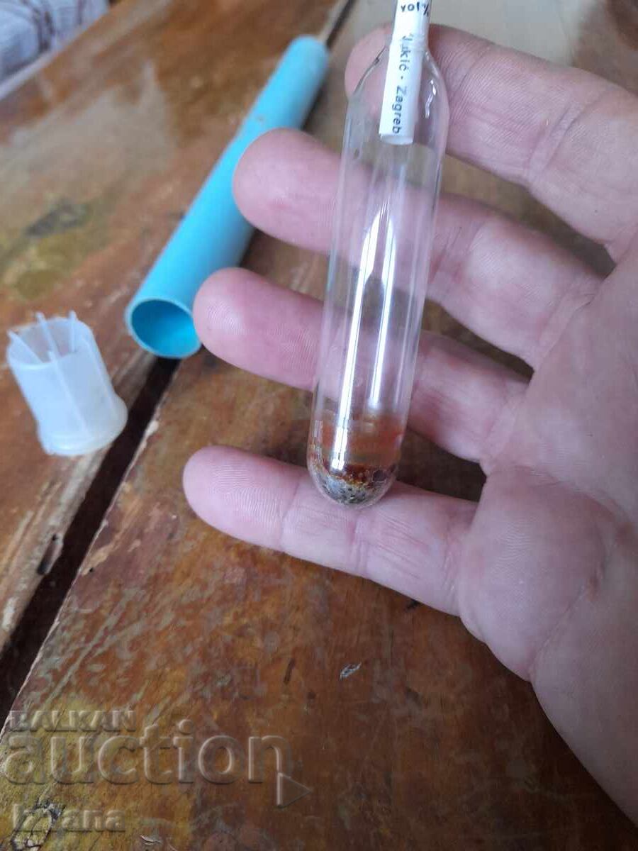 Auction  Old breathalyzer