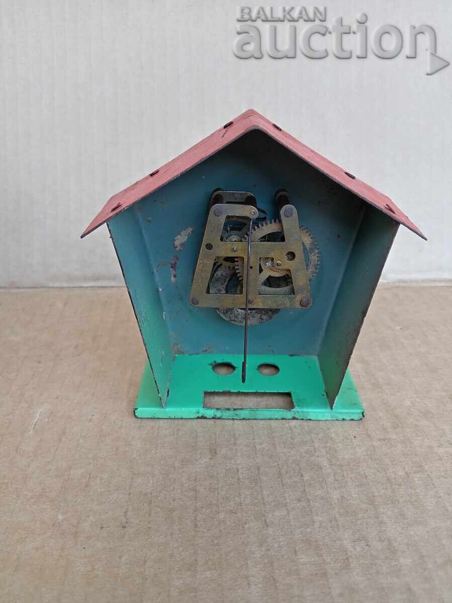 Delivery of Wall-mounted mini metal clock