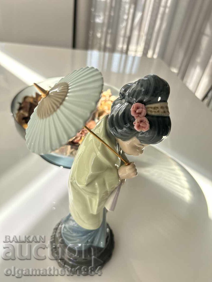 Lladró porcelain figurine "Geisha with parasol" - 6