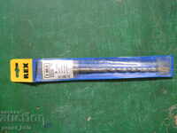 Concrete drill bit with hard metal plate - F 8 x 210