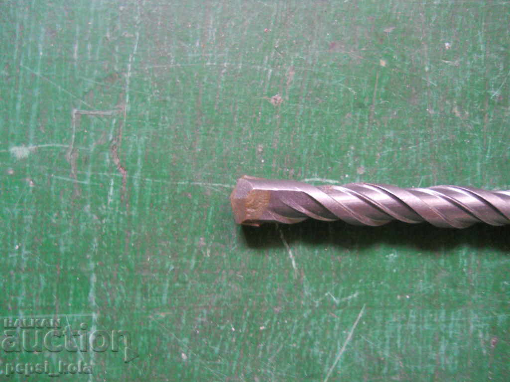 Auction  Concrete drill bit with hard metal plate - F 10 x 310