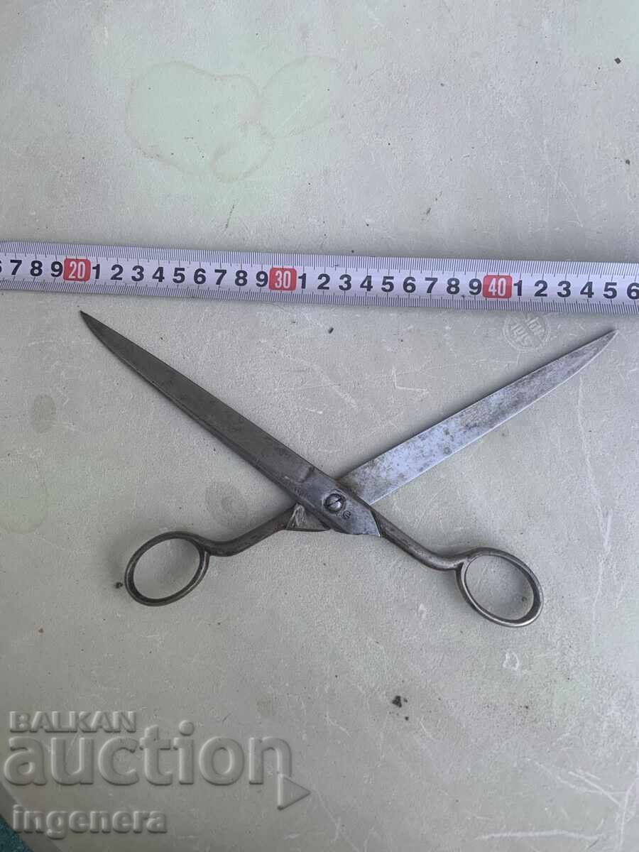 FOARFECĂ VECHE P. DENEV - GABROVO INSTRUMENT DE TĂIAT cu preț 50.00 BGN | € 25.56 FOARFECĂ VECHE P. DENEV - GABROVO INSTRUMENT DE TĂIAT cu preț 50.00 BGN | € 25.56