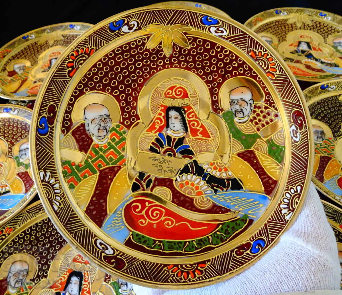 Πιάτο ιαπωνικής πορσελάνης Satsuma, χρυσό