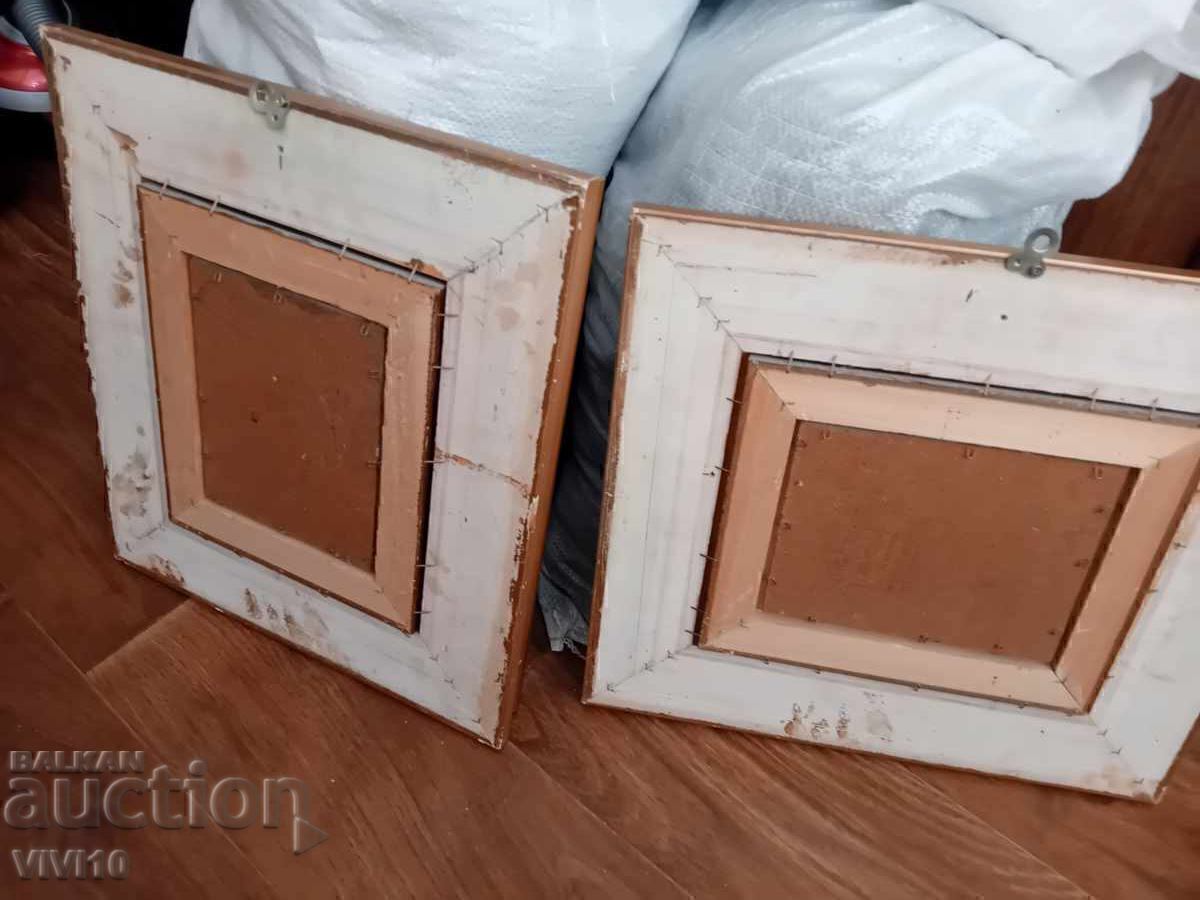 Delivery of 2 antique paintings, oil on wood frames