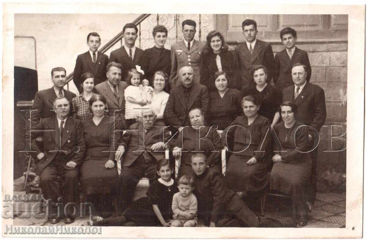 1944 ΠΑΛΙΑ ΦΩΤΟΓΡΑΦΙΑ ΠΟΠΟΒΟ ΣΟΦΙΑ ΣΥΝΑΝΤΗΣΗ ΟΙΚΟΓΕΝΕΙΑΣ + ΑΕΡΟΠΟΡΟΣ Ε409 1944 ΠΑΛΙΑ ΦΩΤΟΓΡΑΦΙΑ ΠΟΠΟΒΟ ΣΟΦΙΑ ΣΥΝΑΝΤΗΣΗ ΟΙΚΟΓΕΝΕΙΑΣ + ΑΕΡΟΠΟΡΟΣ Ε409