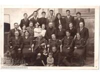 1944 OLD PHOTO POPOVO SOFIA FAMILY GATHERING + AVIATOR E409