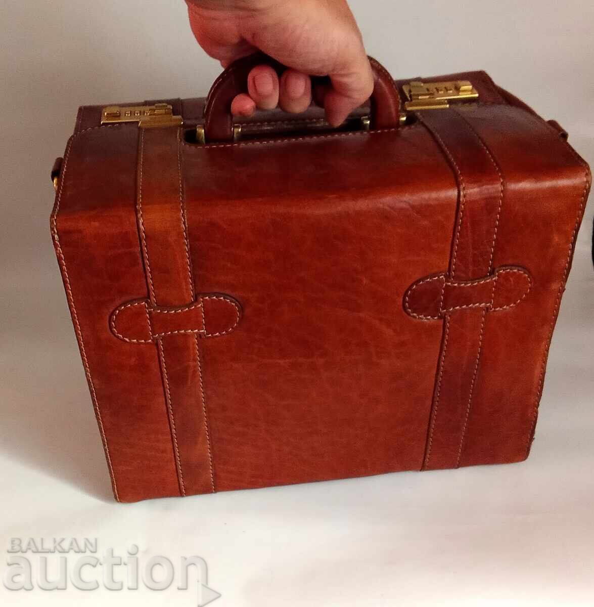 Tvŭrd kozhen kufar /βαλιτσάκι για κοσμετολόγους ή γιατρούς - 7