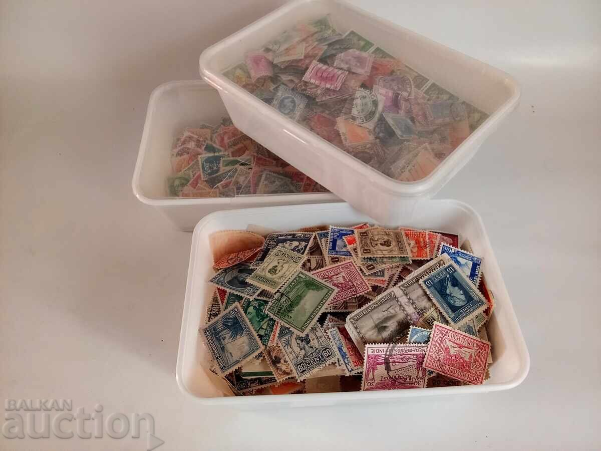 Πάνω από 1000 αποικιακά γραμματόσημα με τιμή 100.00 BGN | € 51.13 Πάνω από 1000 αποικιακά γραμματόσημα με τιμή 100.00 BGN | € 51.13