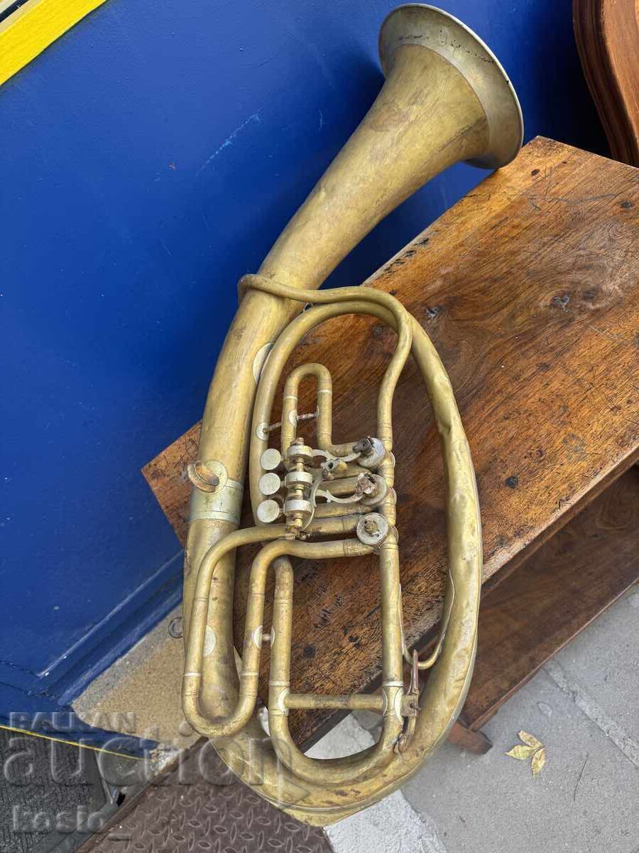 Алтхорна - духов музикален инструмент