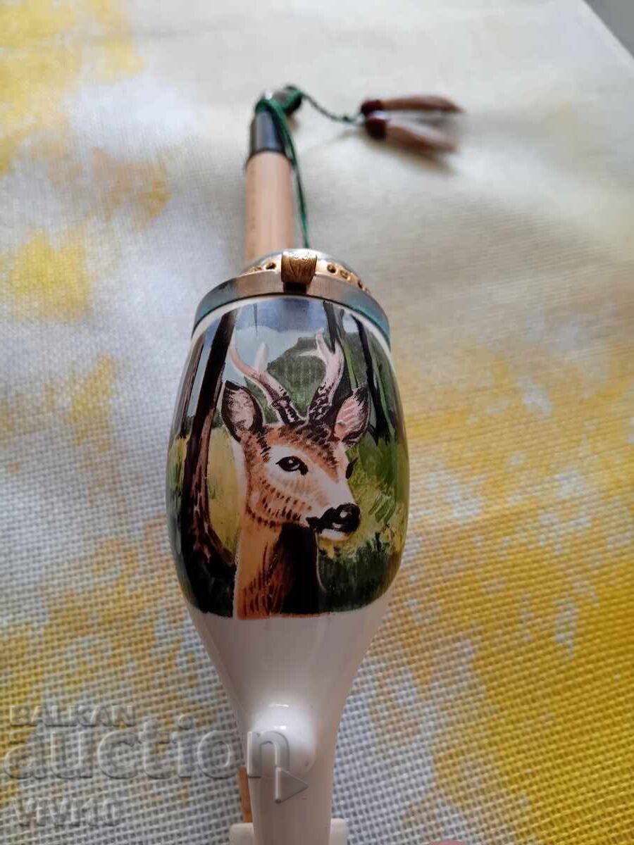 Auction  Porcelain pipe, hunting scene, 34cm