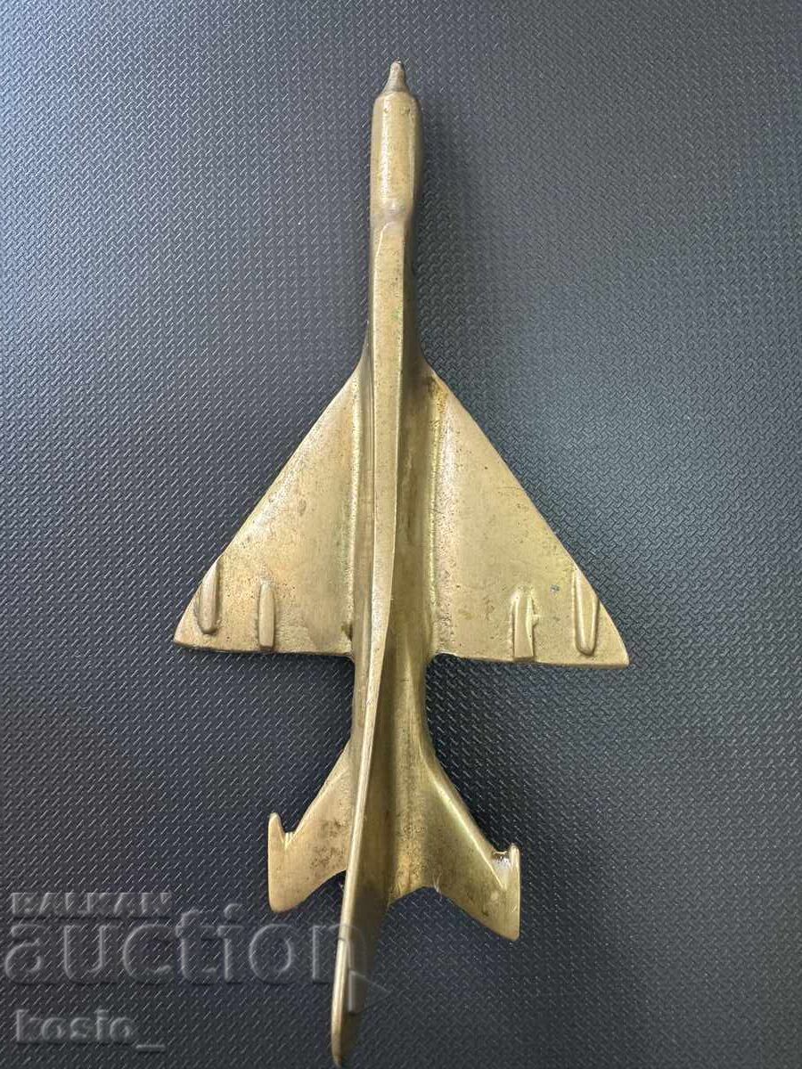 Avion vechi de alamă - jucărie