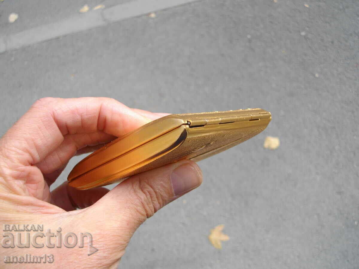 Collector's Snuffbox Soviet Satellites of the Earth USSR Label - 5 Collector's Snuffbox Soviet Satellites of the Earth USSR Label - 5