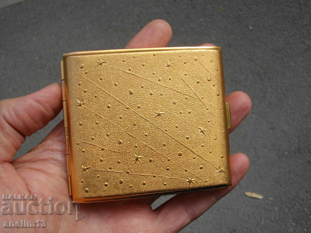 Collector's Snuffbox Soviet Satellites of the Earth USSR Label - 6 Collector's Snuffbox Soviet Satellites of the Earth USSR Label - 6