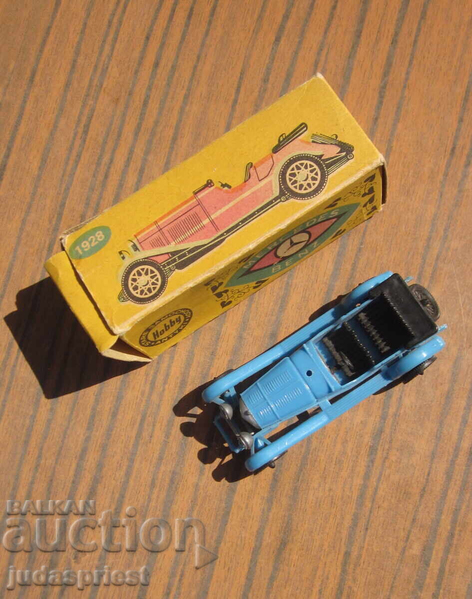 Аукцион ESTETYKA играчка количка мерцедес mercedes benz с кутийка