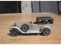 Αισθητική ISOTTA FRASCHINI παιδικό αυτοκινητάκι από τον σοσιαλισμό