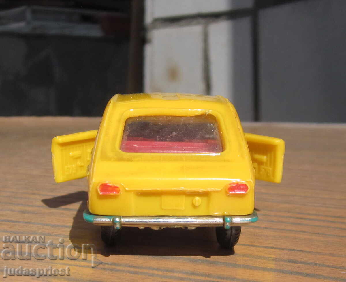 Δημοπρασία Σοβιετική Ένωση ΕΣΣΔ Ρωσικό Σοβιετικό παιχνίδι αυτοκινητάκι ρενο renault 16 Δημοπρασία Σοβιετική Ένωση ΕΣΣΔ Ρωσικό Σοβιετικό παιχνίδι αυτοκινητάκι ρενο renault 16