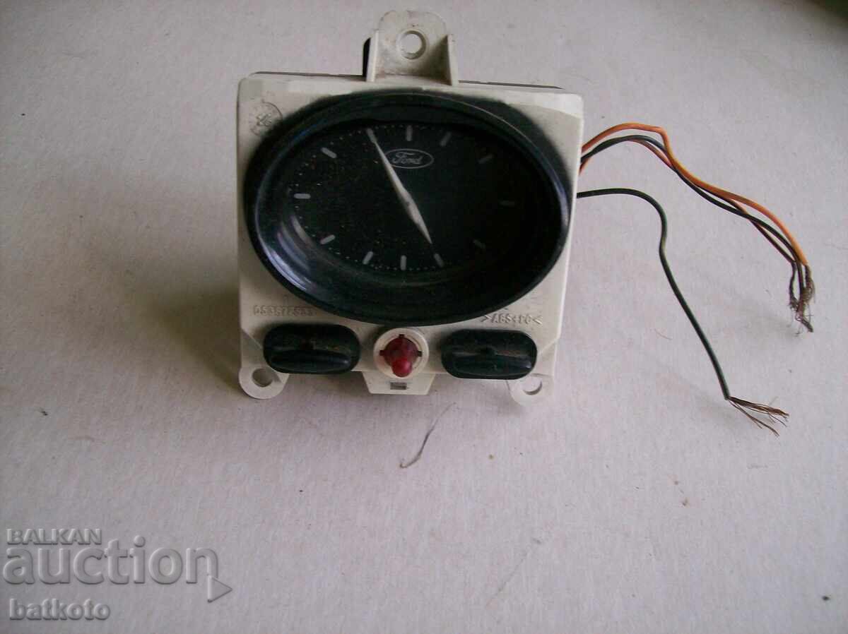 Ρολόι αυτοκινήτου από FORD