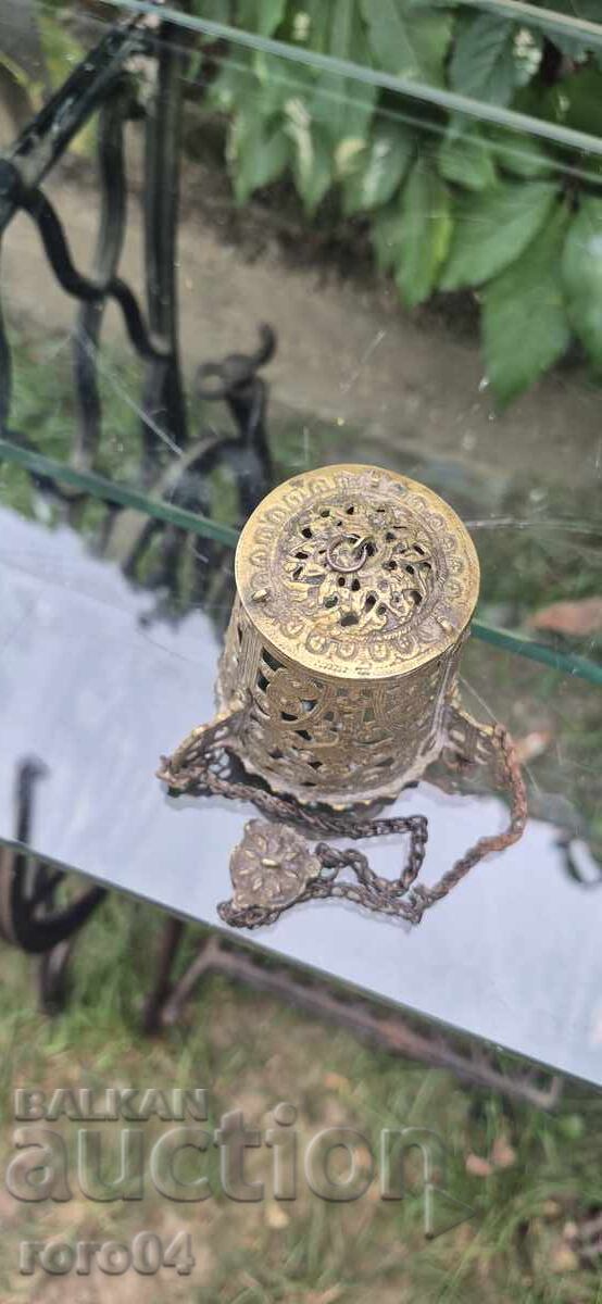 LAMPĂ VECHE DE BRONZ - 7 LAMPĂ VECHE DE BRONZ - 7