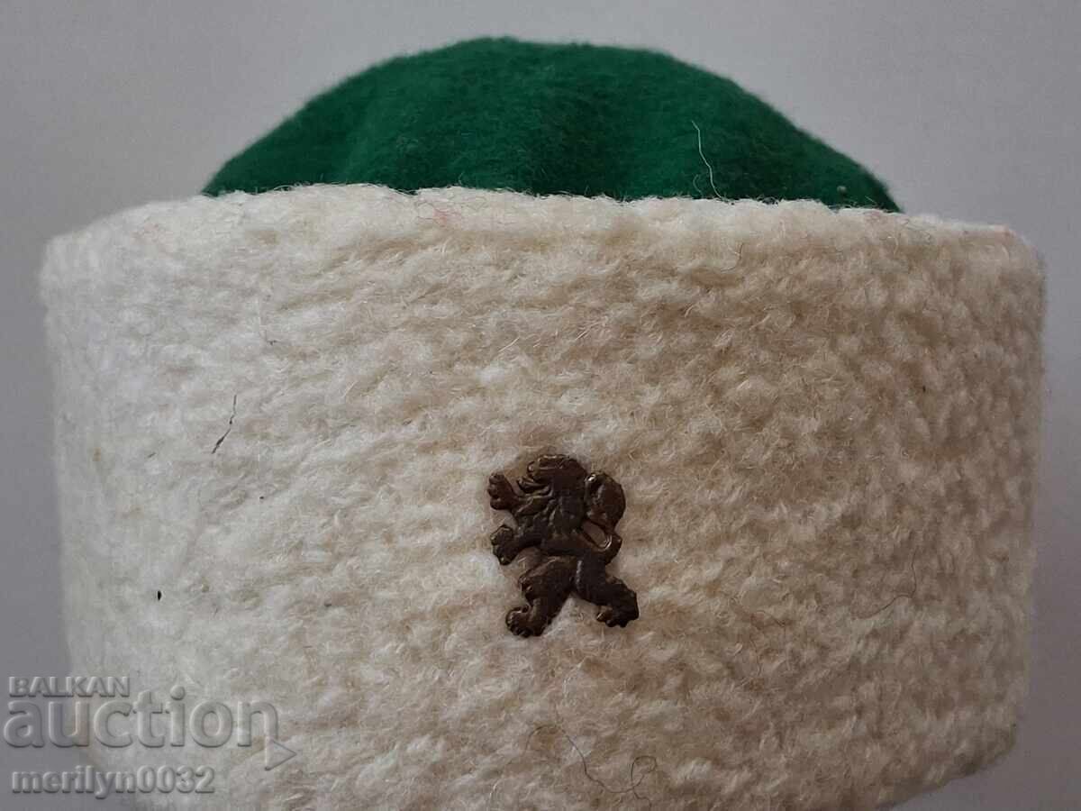 Căciulă socialistă pentru micul pionier 2 Căciulă socialistă pentru micul pionier 2