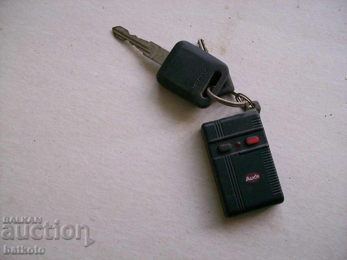 Стар контактен ключ и дистанционно за AUDI