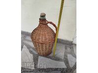 Damigeană împletită