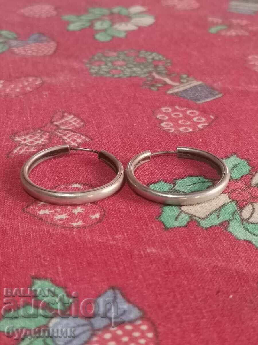 Silver earrings. I'm listing over 100 auctions. Take a look Silver earrings. I'm listing over 100 auctions. Take a look