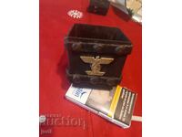 Suport de scris metalic al celui de-al Treilea Reich