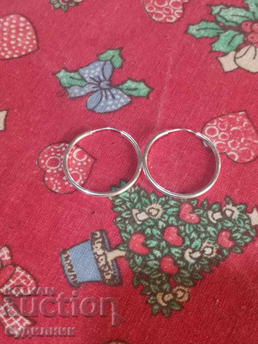 Silver earrings. I'm listing over 100 auctions. Take a look Silver earrings. I'm listing over 100 auctions. Take a look