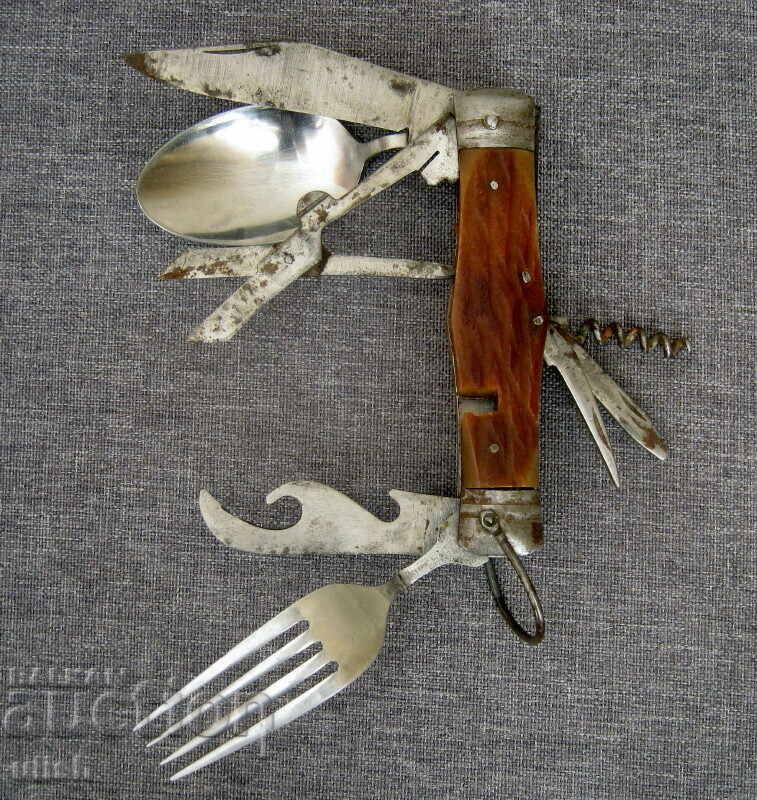 Licitație Cuțit militar multifuncțional vechi, pentru turism, mâner din corn