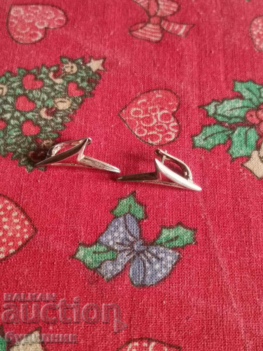 Auction Silver earrings. I'm listing over 100 auctions. Take a look and stay tuned Auction Silver earrings. I'm listing over 100 auctions. Take a look and stay tuned