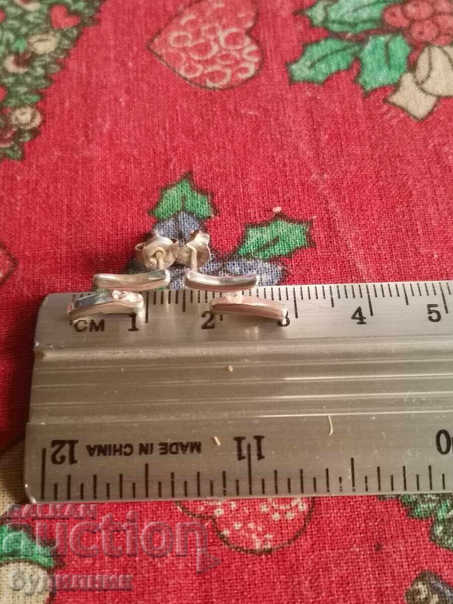 Silver earrings. I'm listing over 100 auctions. Take a look and stay tuned - 6 Silver earrings. I'm listing over 100 auctions. Take a look and stay tuned - 6