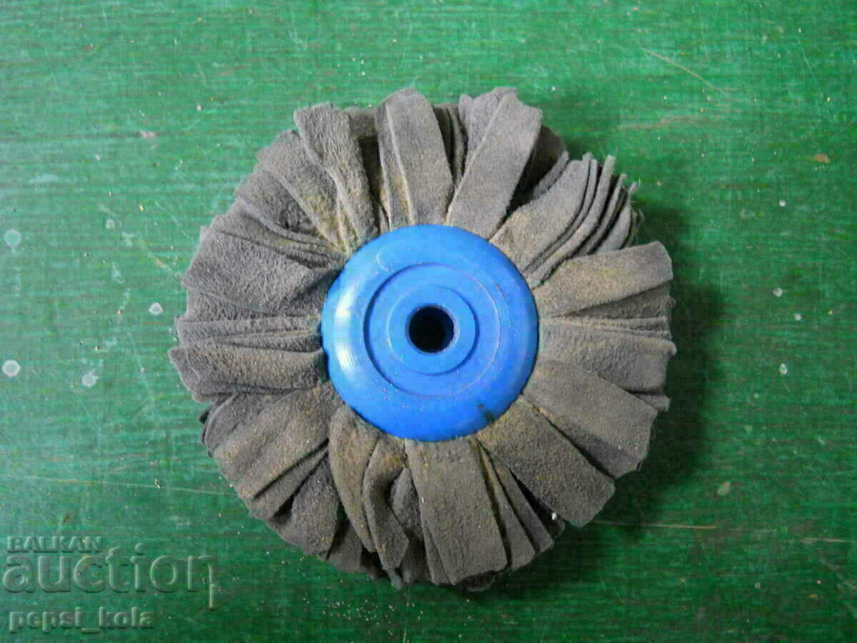 Auction  Jewelry polishing brush - Germany