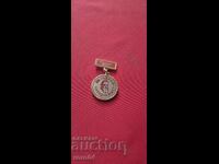 25 ANI DE PUTERE POPULARĂ