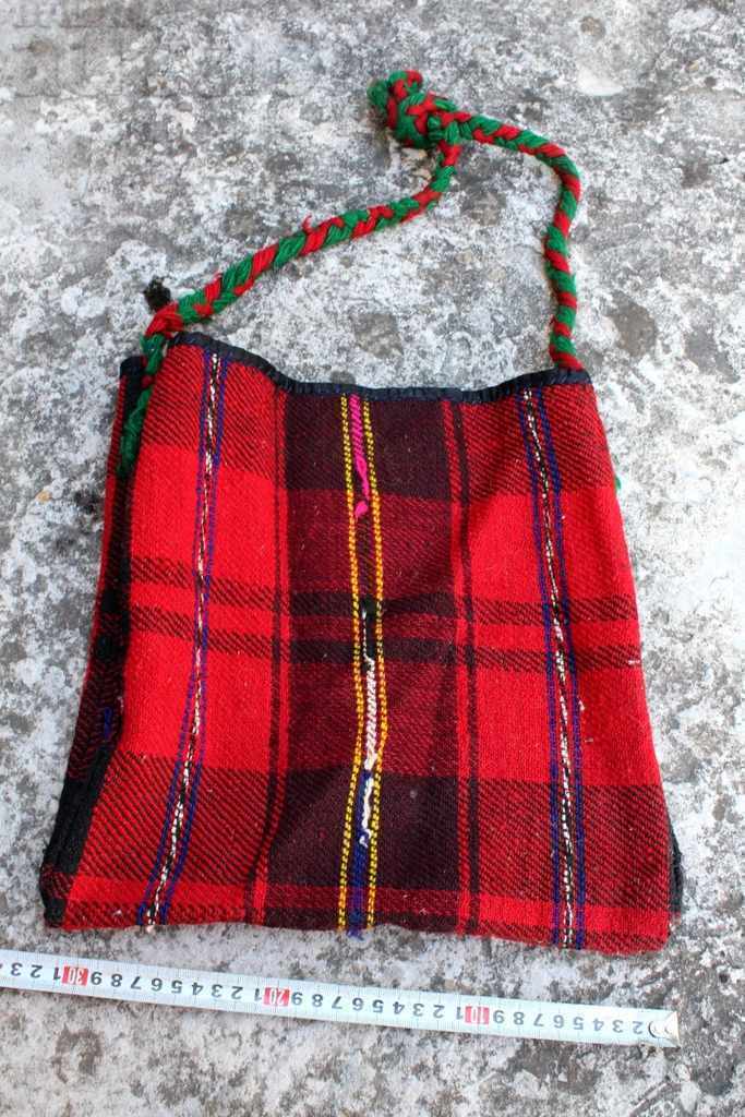 Licitație . SAC PĂSTOR ȚESUT GEANT CARRY ETHNO CRANE