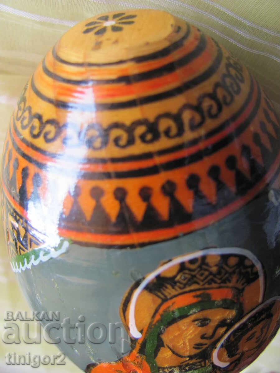 Auction  Painted Icon, wooden egg, Virgin Mary, Jesus