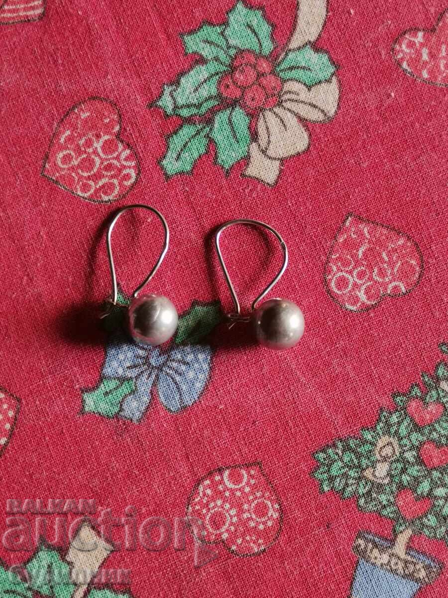 Delivery of Silver earrings. I'm listing over 100 auctions. Take a look and stay tuned Delivery of Silver earrings. I'm listing over 100 auctions. Take a look and stay tuned