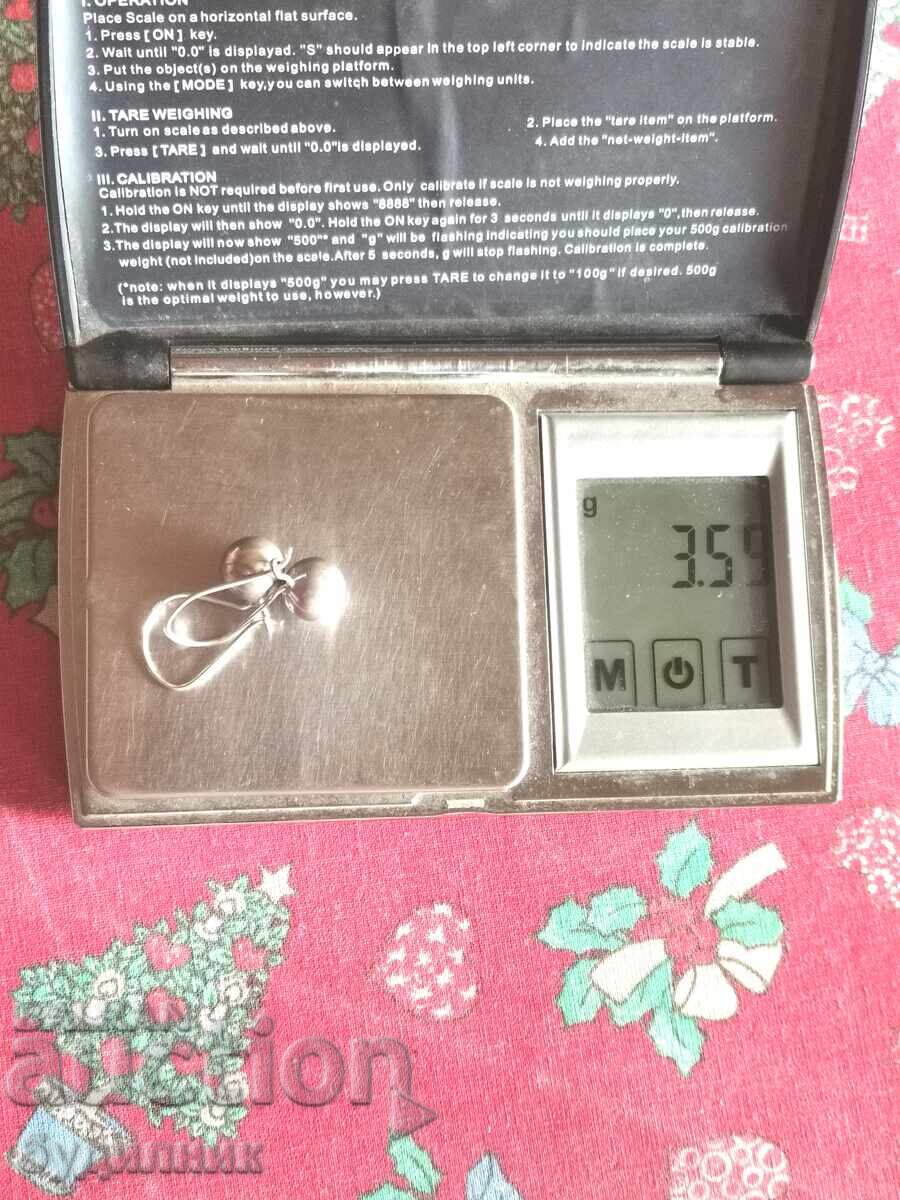 Silver earrings. I'm listing over 100 auctions. Take a look and stay tuned - 7 Silver earrings. I'm listing over 100 auctions. Take a look and stay tuned - 7