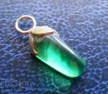 Medalion - pandantiv din smarald sintetic cu preț 3.00 BGN | € 1.53