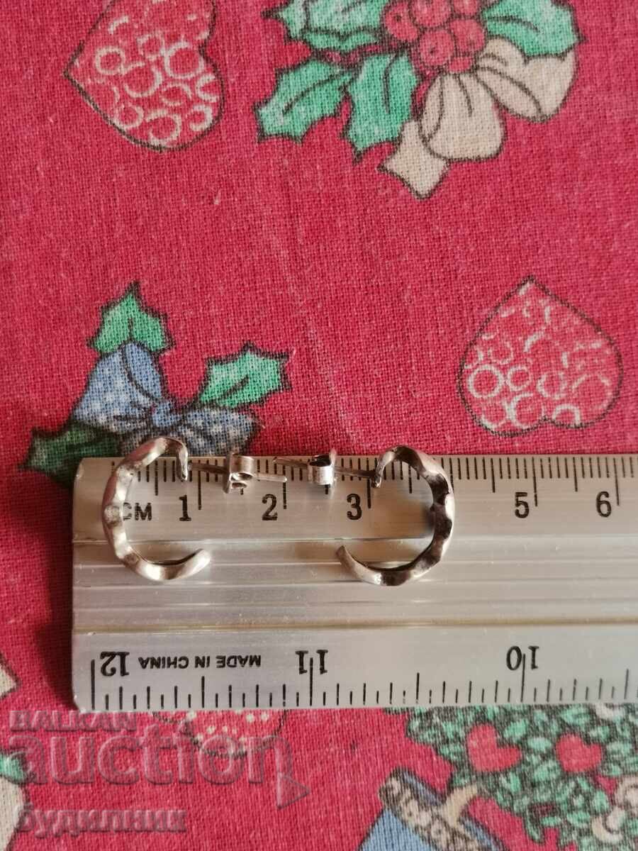 Silver earrings. I'm listing over 100 auctions. Take a look and stay tuned - 7